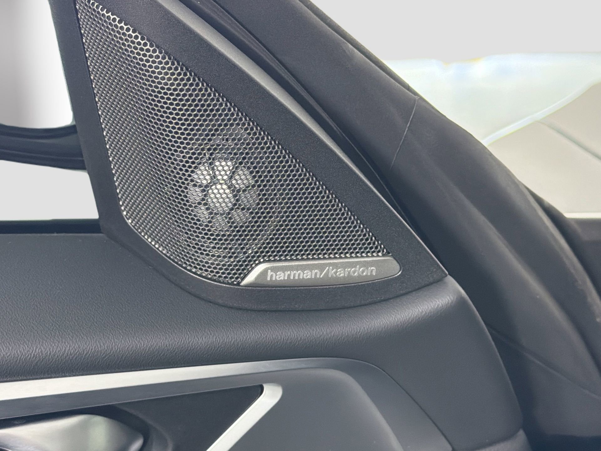 Certified 2025 BMW i4 eDrive40 w/ Premium Package image 19