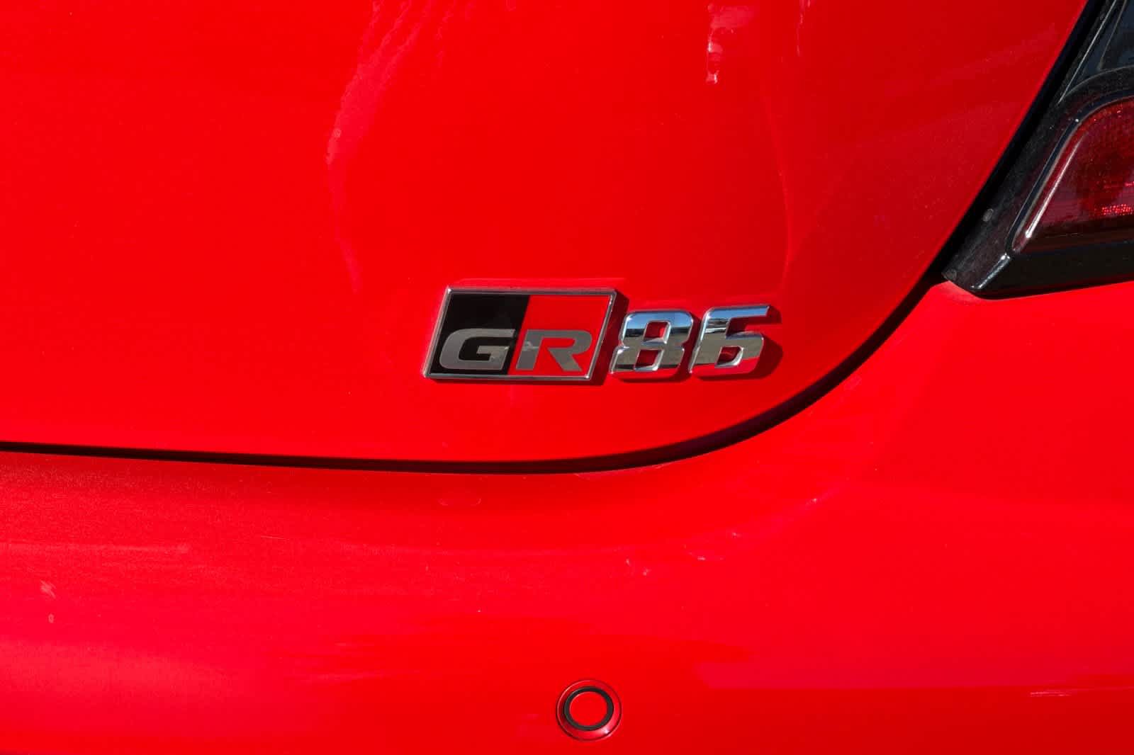 Used 2025 Toyota GR86 Premium RWD image 24
