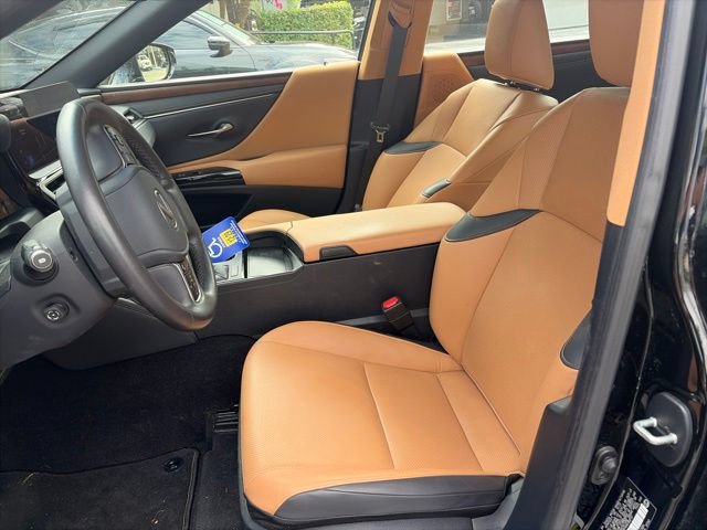 Used 2024 Lexus ES 350 w/ Premium Package FWD image 4