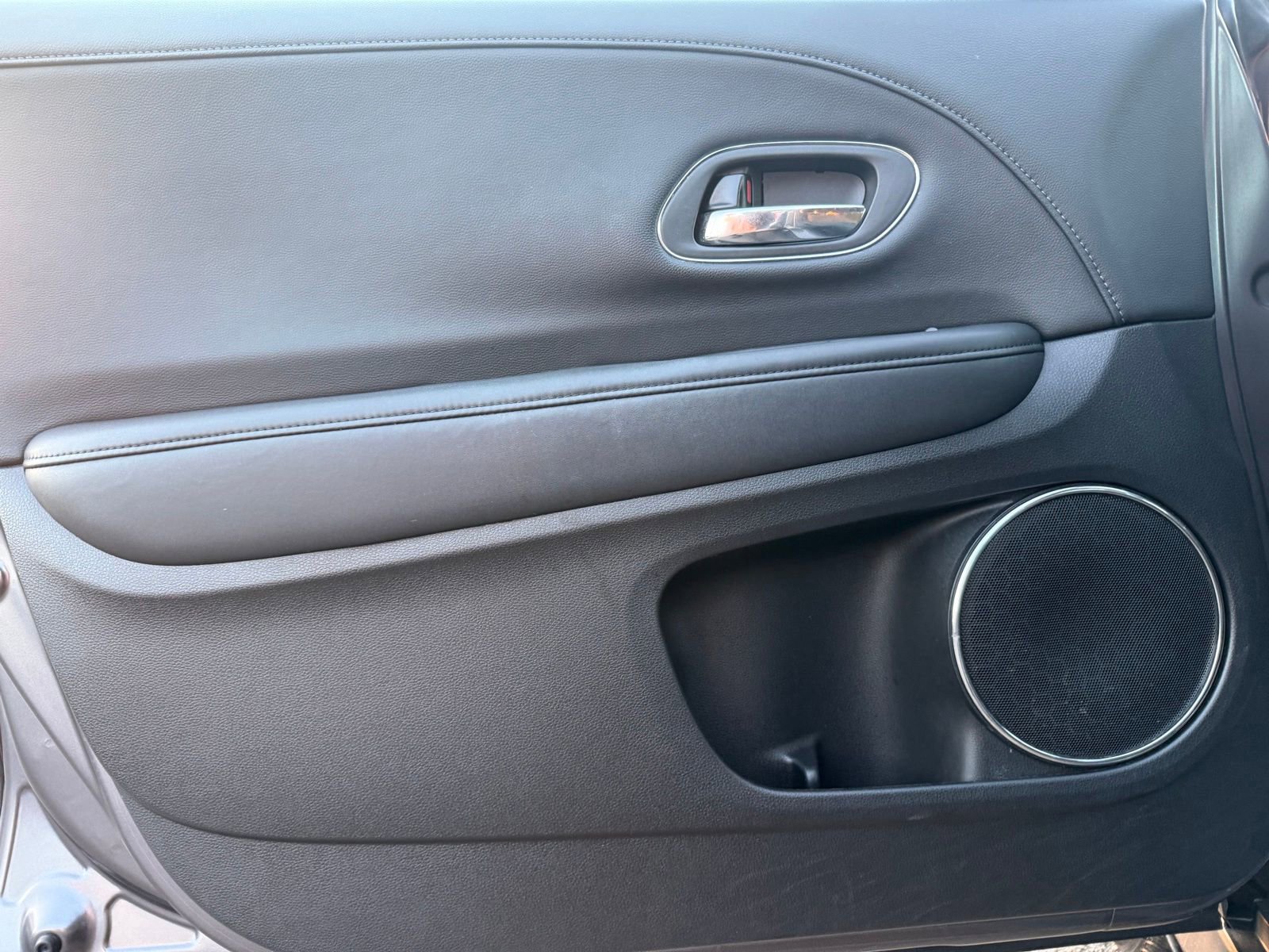 Used 2016 Honda HR-V EX-L image 13