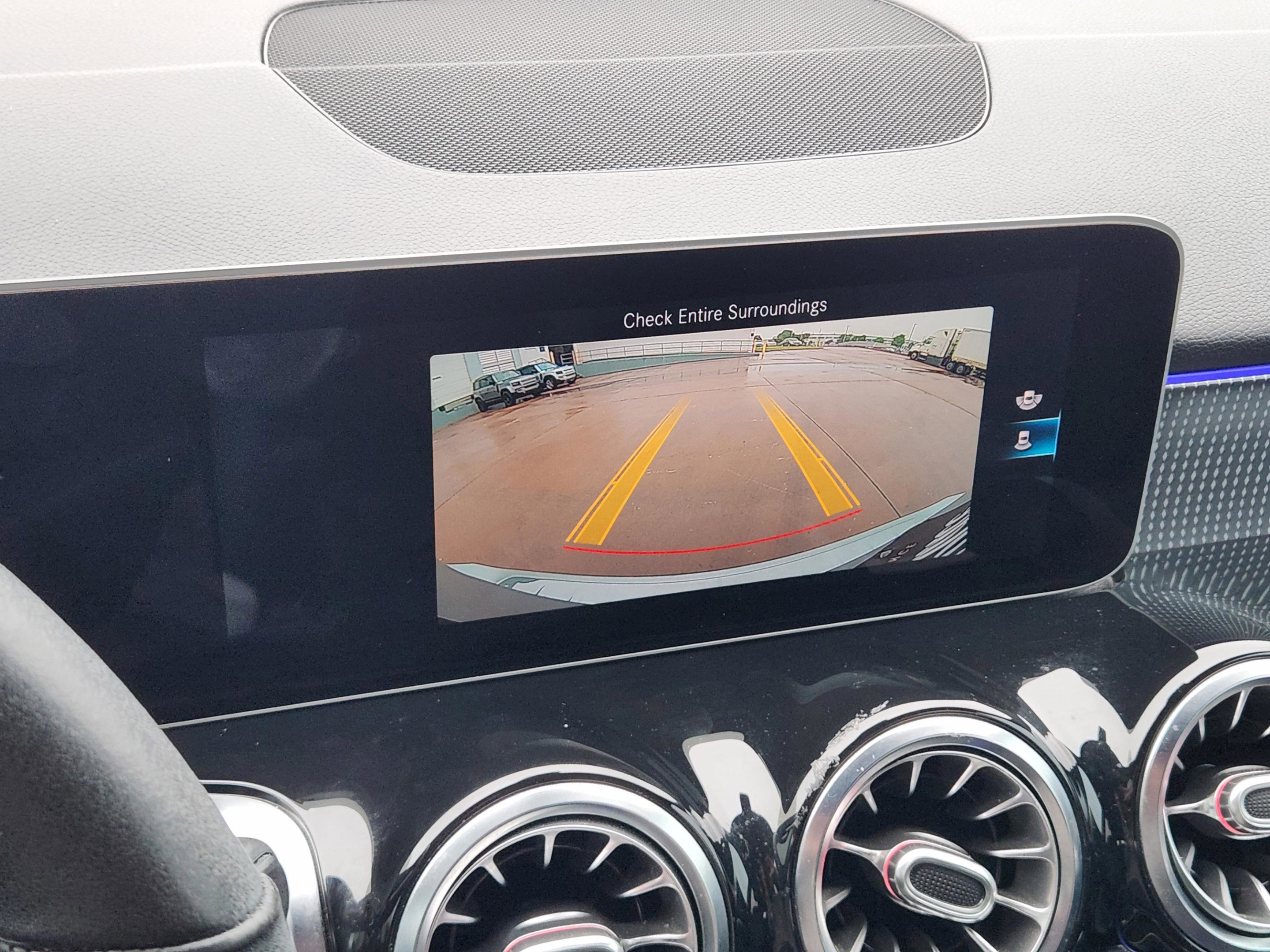 Used 2020 Mercedes-Benz GLB 250 image 12