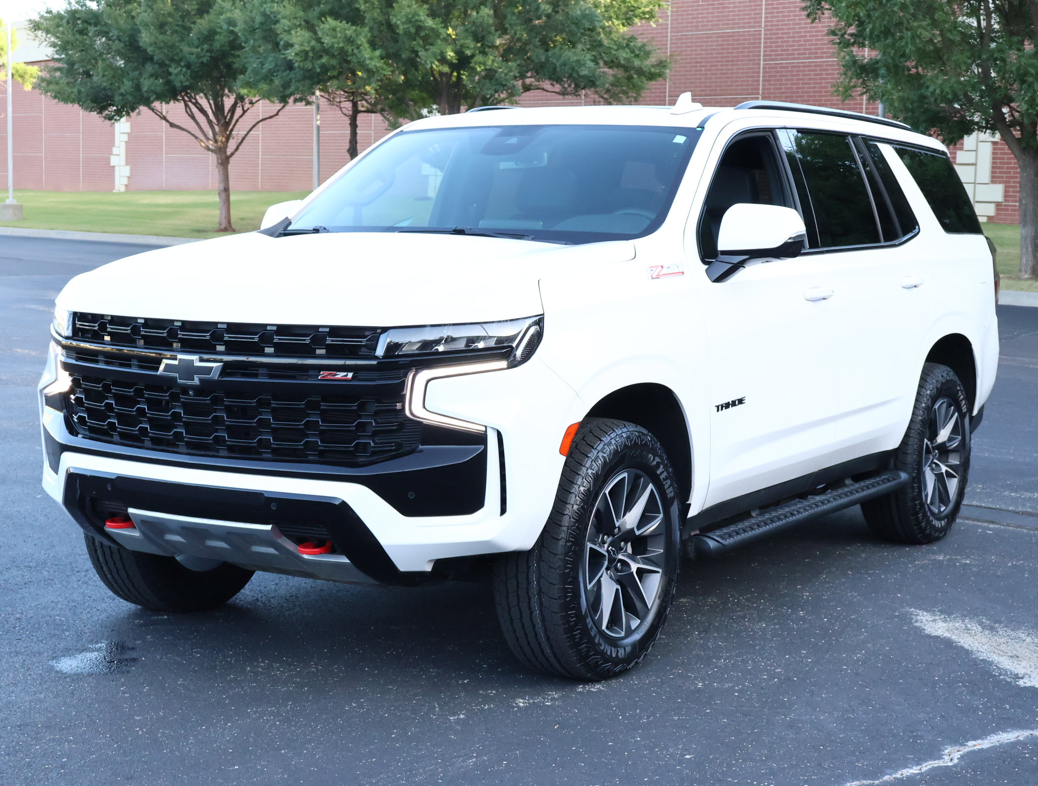 Used 2023 Chevrolet Tahoe Z71 w/ Z71 Off-Road Package AWD/4WD image 35
