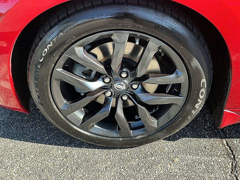 Used 2016 Nissan 370Z Coupe RWD image 9