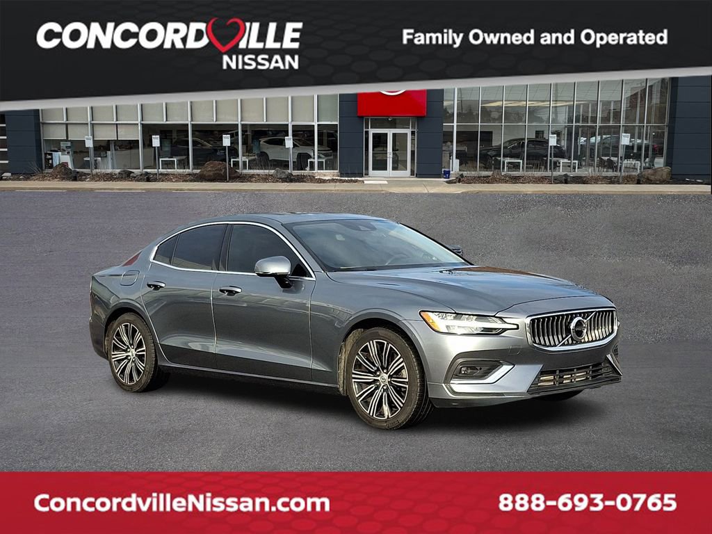 Used 2021 Volvo S60 T5 Inscription image 1