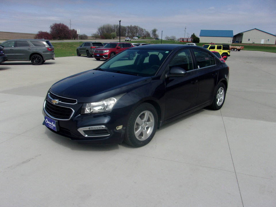 Used 2016 Chevrolet Cruze LT FWD image 5
