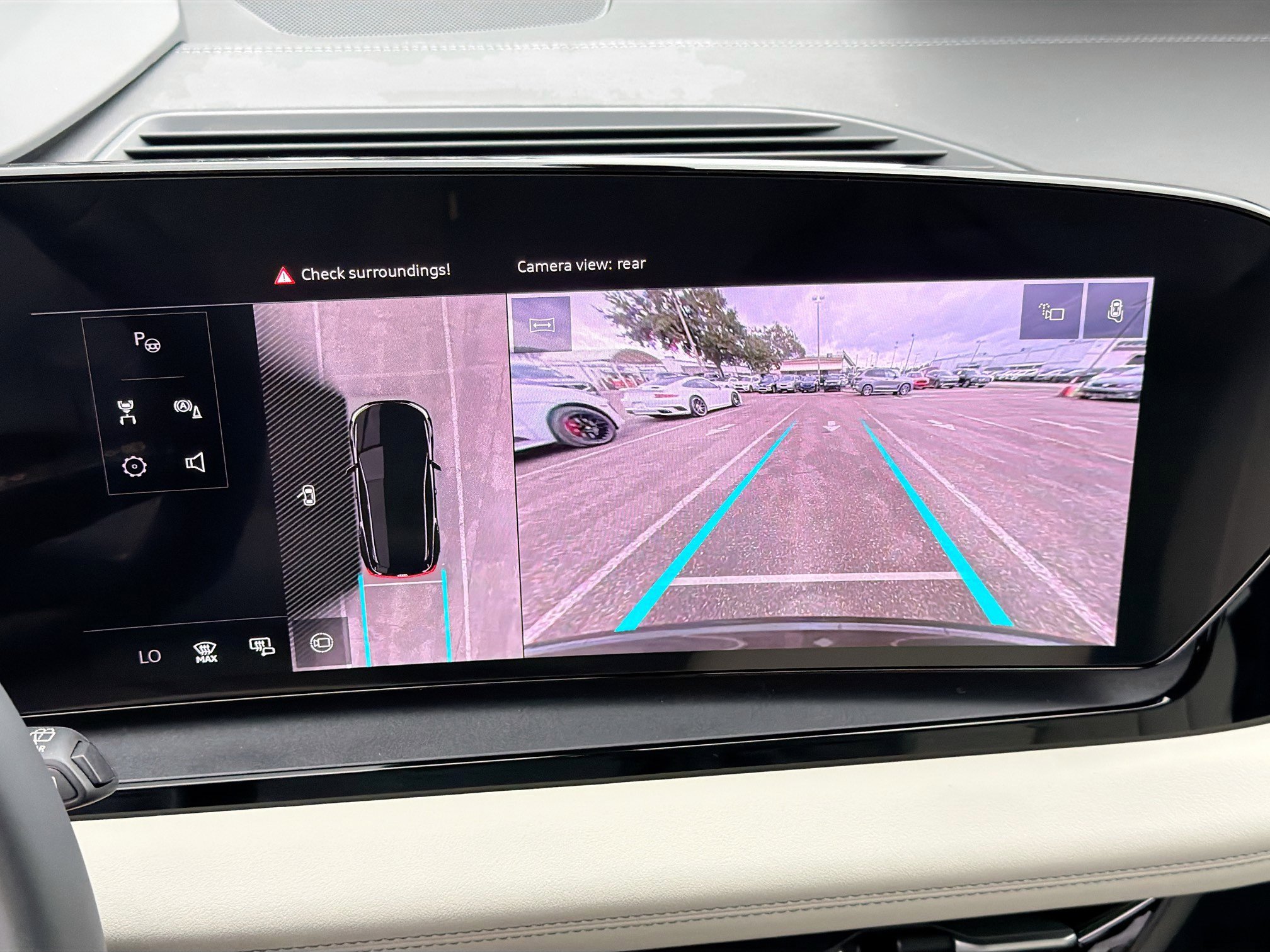 New 2025 Audi Q6 e-tron Premium Plus image 33