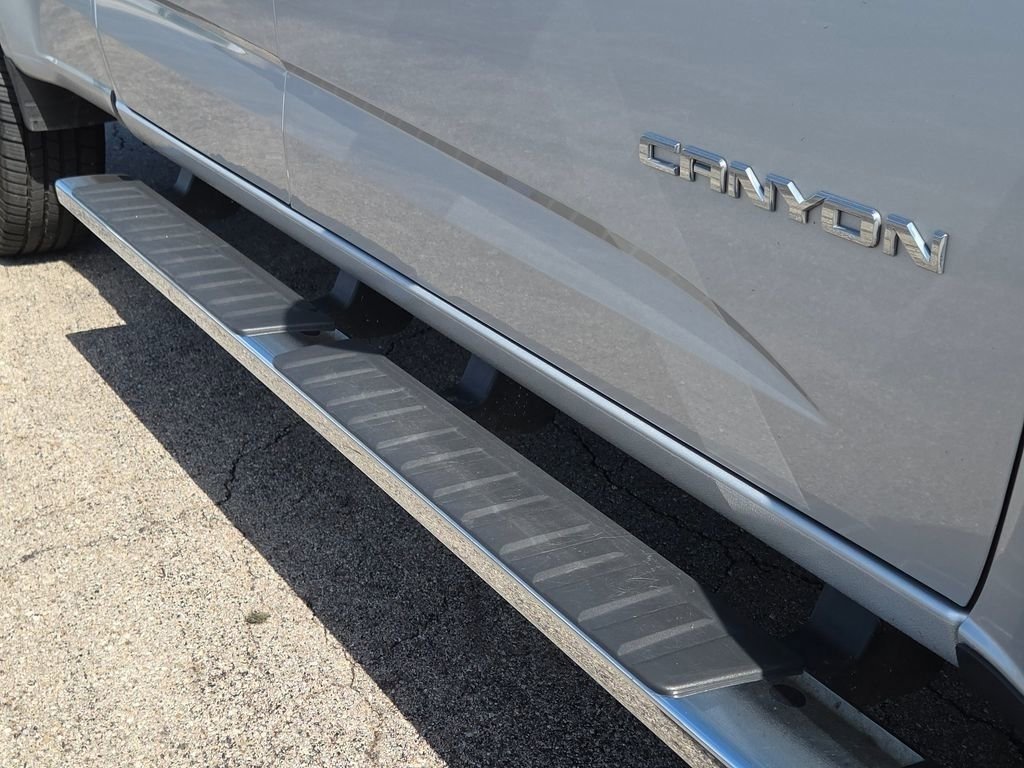 Used 2018 GMC Canyon SLT w/ Trailering Package image 8