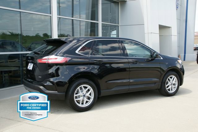 Certified 2022 Ford Edge SEL w/ Convenience Package AWD/4WD image 3