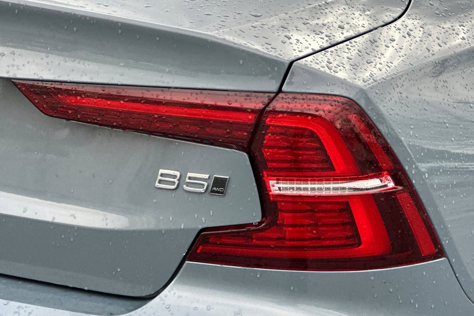 Used 2024 Volvo S60 B5 Plus image 52