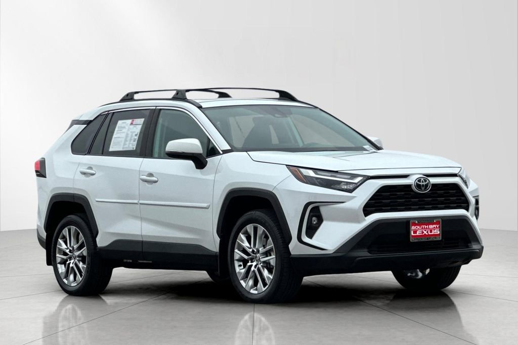 Used 2024 Toyota RAV4 XLE Premium FWD image 8