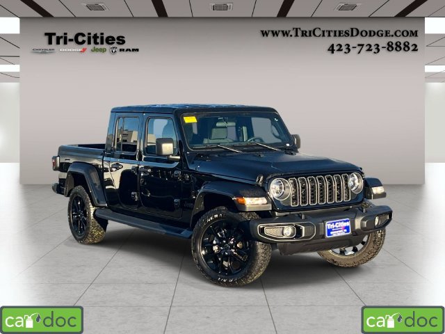 Used 2025 Jeep Gladiator Mojave AWD/4WD image 1