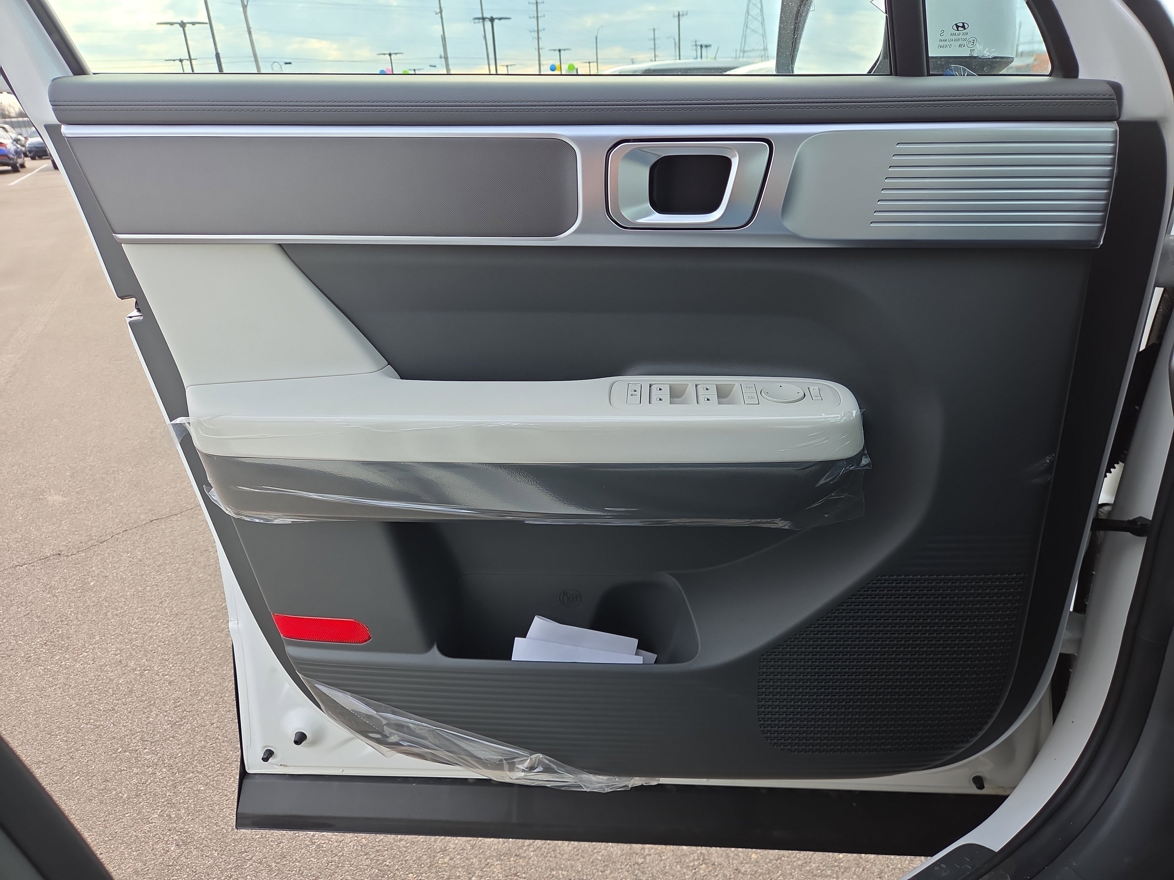 New 2026 Hyundai Santa Fe SE FWD image 9