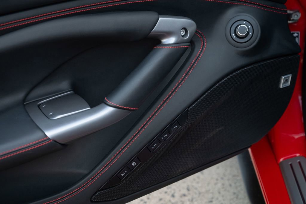 Used 2022 Ferrari F8 Tributo image 29