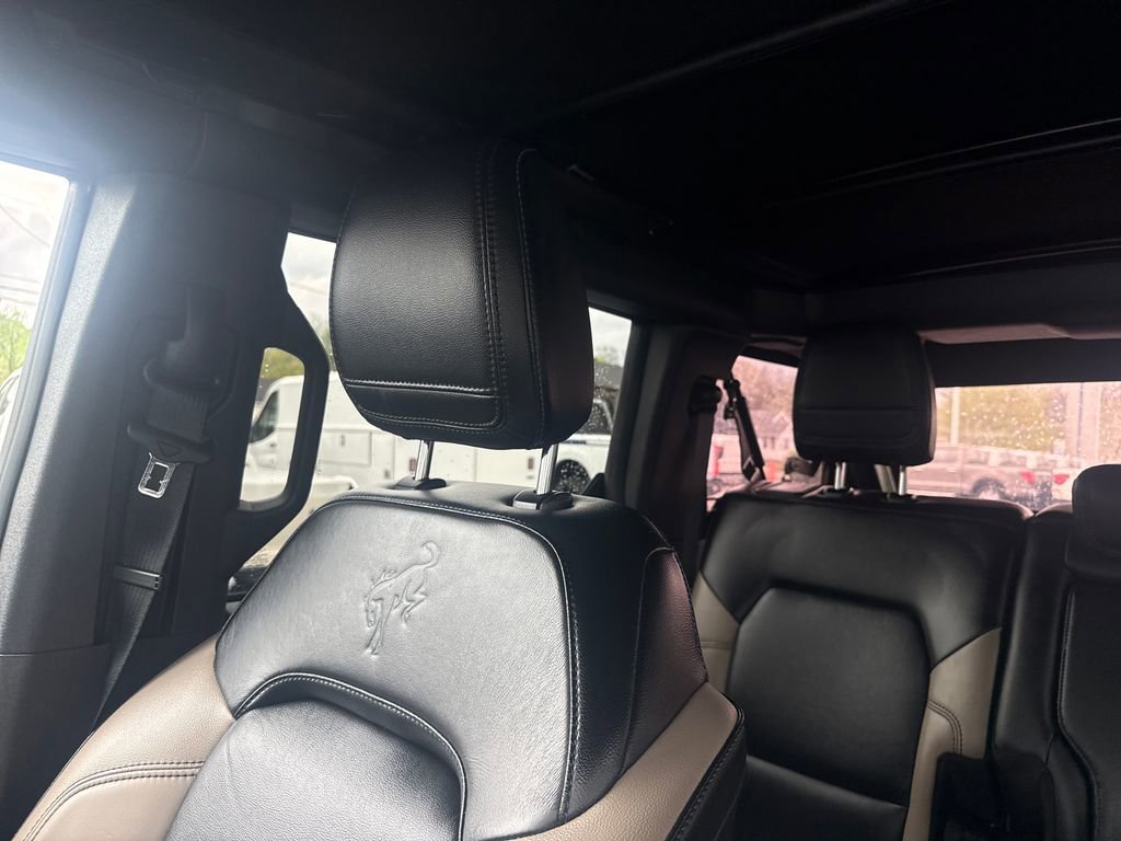 Used 2024 Ford Bronco Wildtrak image 39