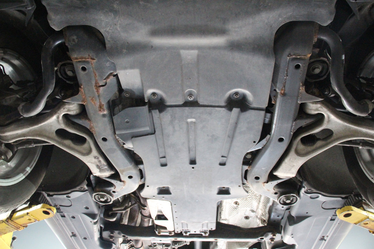 Used 2016 Porsche Cayenne image 94