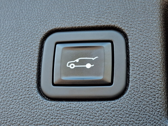 Used 2021 Chevrolet Equinox LT AWD/4WD image 30