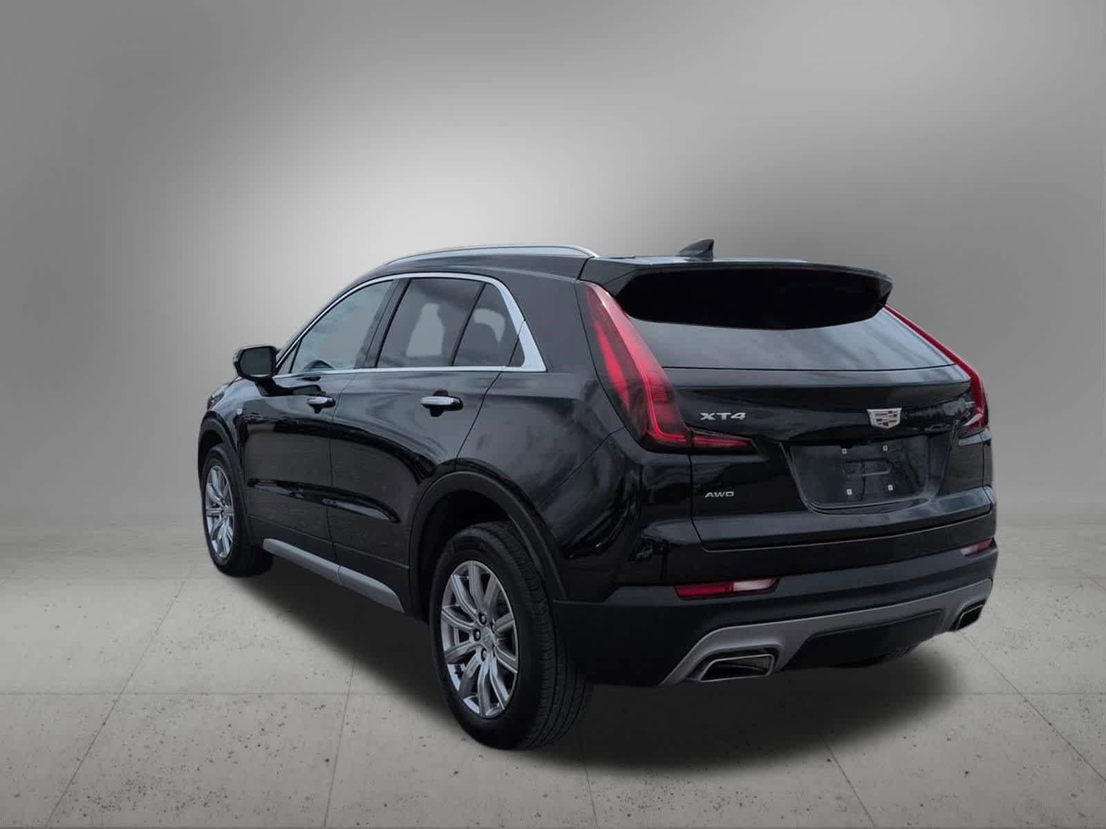 Used 2023 Cadillac XT4 Premium Luxury AWD/4WD image 4