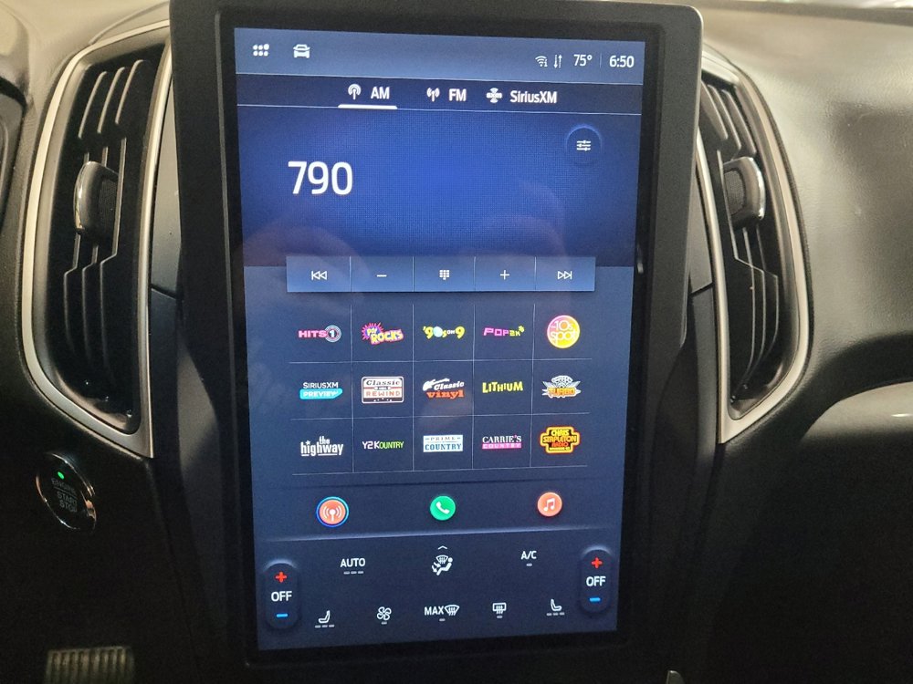 Used 2024 Ford Edge SEL image 25