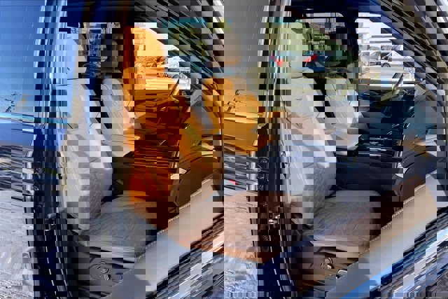 Used 2023 Cadillac Escalade Premium Luxury w/ Performance Package image 6