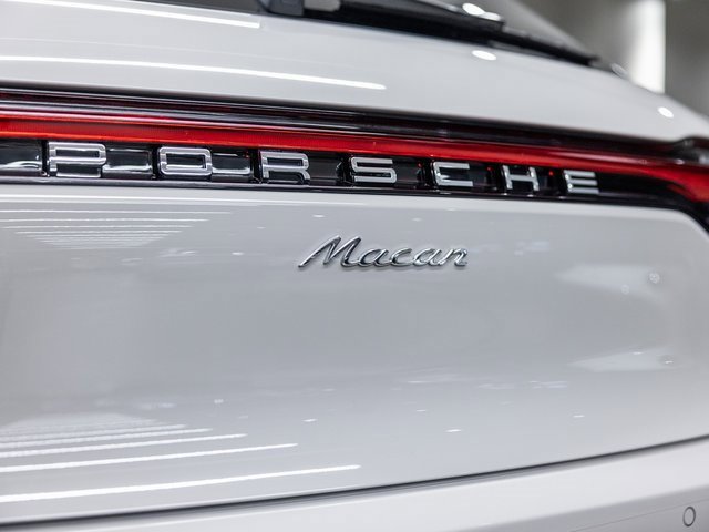 New 2026 Porsche Macan image 19