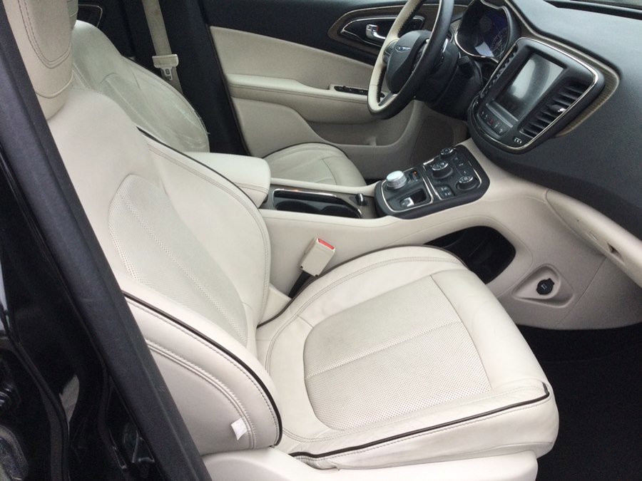 Used 2015 Chrysler 200 C w/ Navigation & Sound Group I image 15