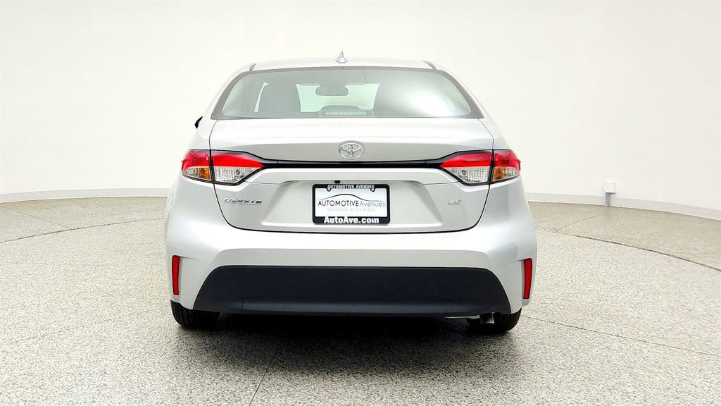 Used 2026 Toyota Corolla LE FWD image 6