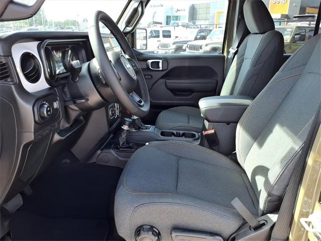 New 2025 Jeep Gladiator Sport image 12