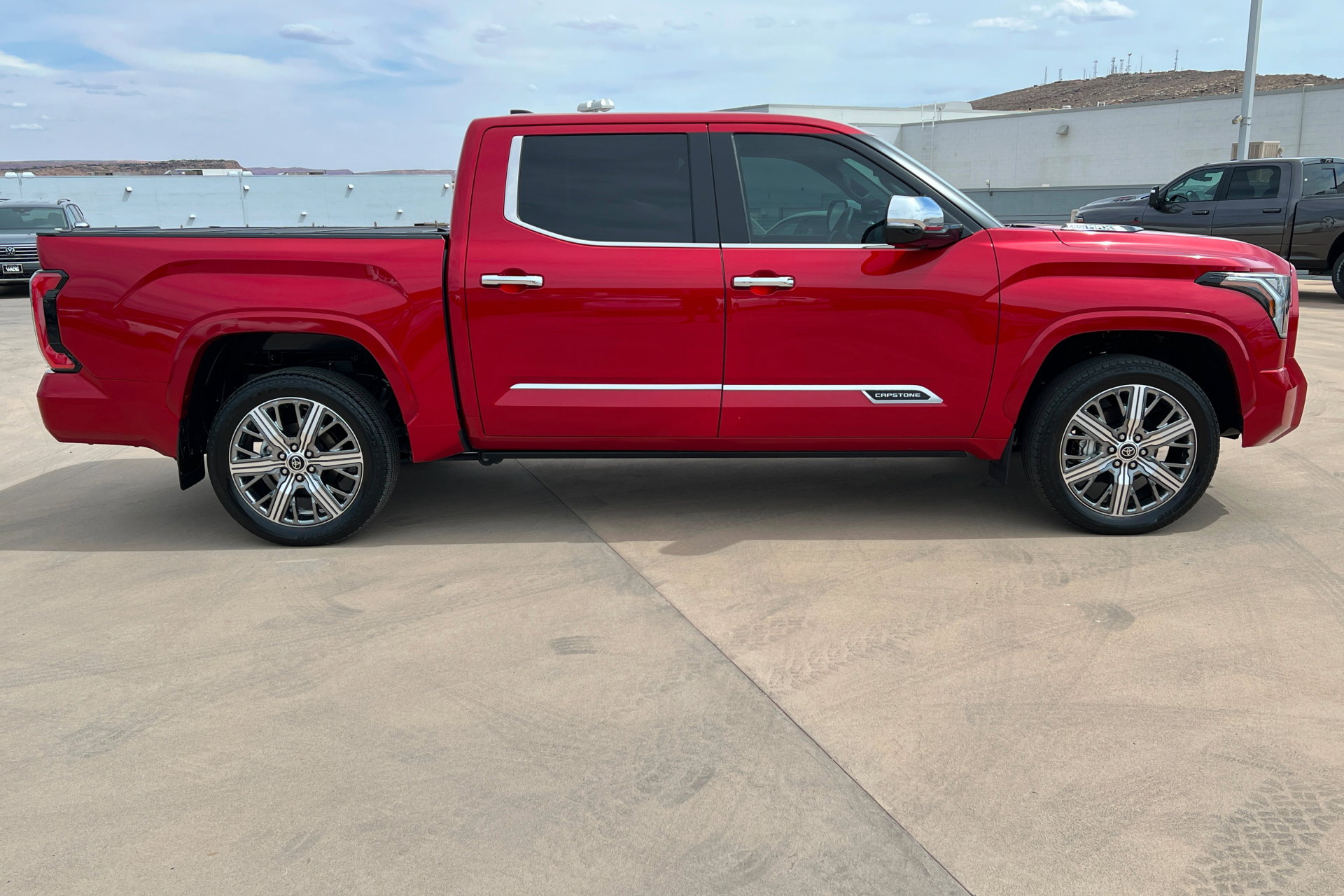 Used 2024 Toyota Tundra Capstone AWD/4WD image 7