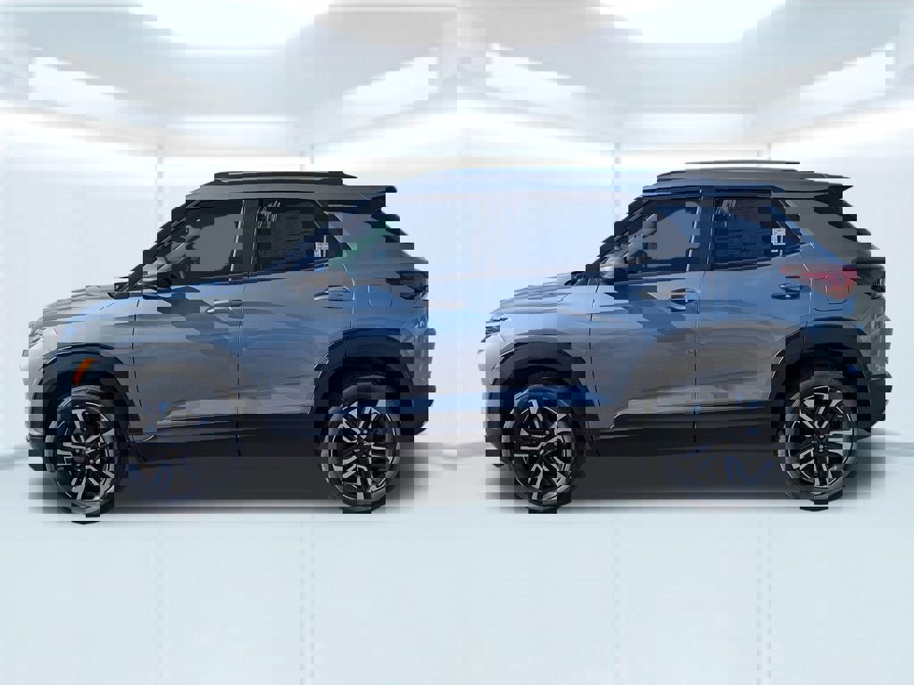 New 2026 Chevrolet TrailBlazer LT w/ LPO, Blackout Package image 2