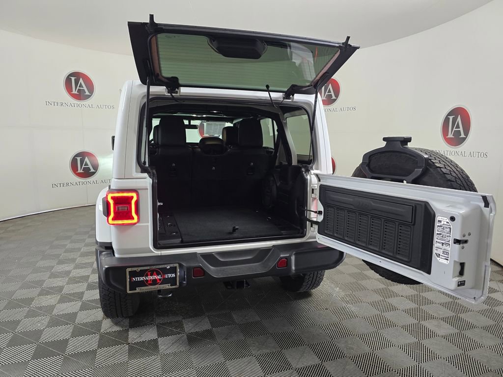 Used 2021 Jeep Wrangler Unlimited Sahara image 8
