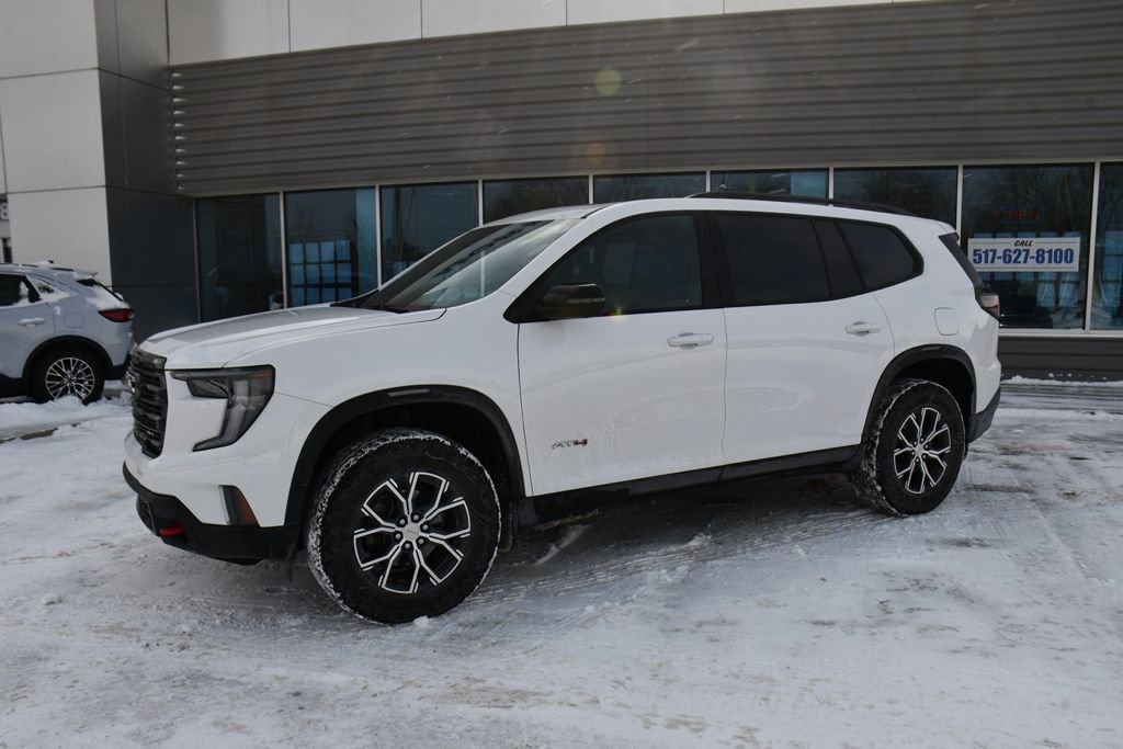 Used 2024 GMC Acadia AT4 w/ Luxury Package image 2