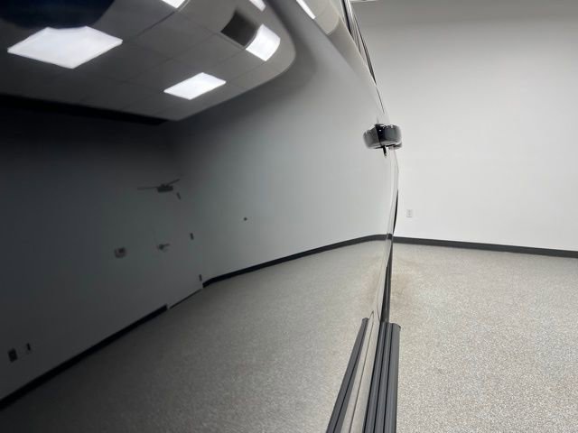 Used 2025 Ford Expedition Platinum image 12