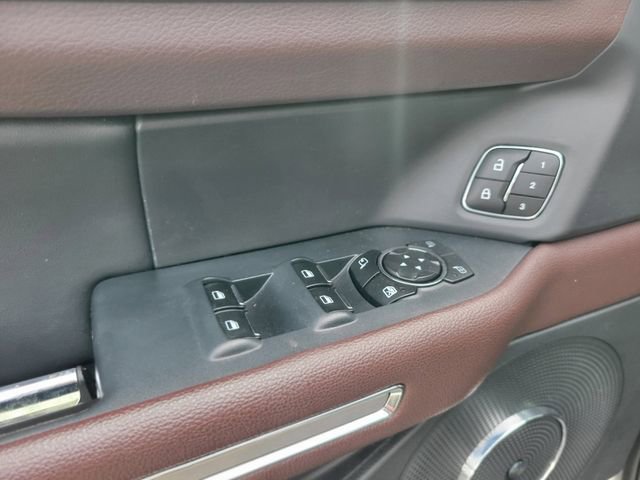 Used 2024 Ford Expedition Limited image 16