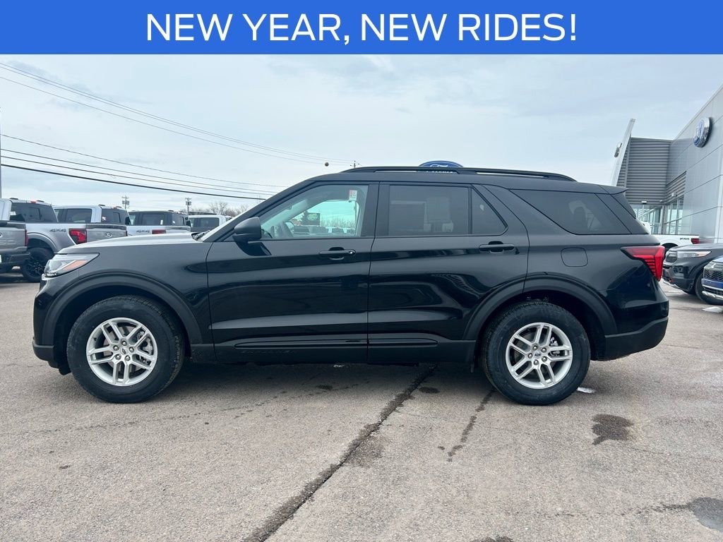 New 2026 Ford Explorer Active image 4