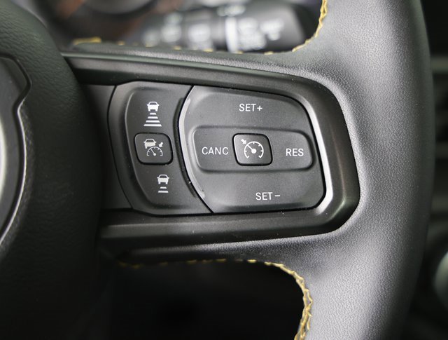 Used 2024 Jeep Wrangler Sport S image 8