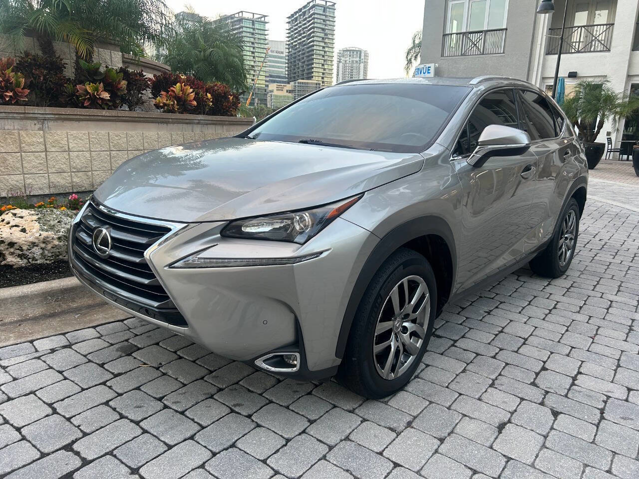 Used 2016 Lexus NX 200t FWD image 5