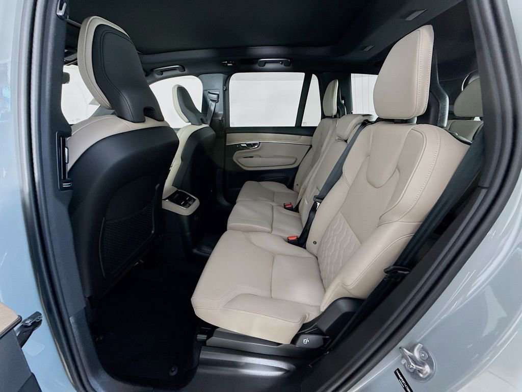 New 2026 Volvo XC90 T8 Plus w/ Protection Package Premier AWD/4WD image 26