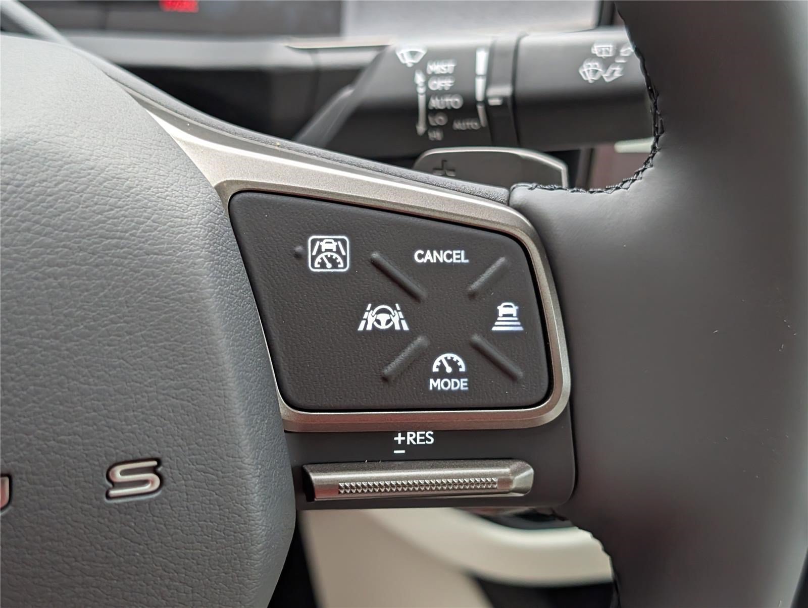 New 2026 Lexus ES 500e AWD/4WD image 19
