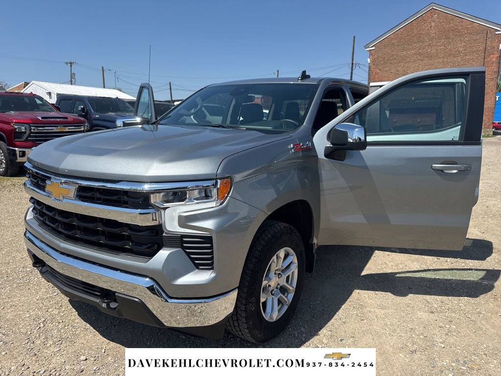 Used 2026 Chevrolet Silverado 1500 LT AWD/4WD image 29
