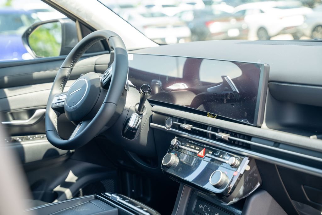 New 2025 Hyundai Tucson SEL image 12