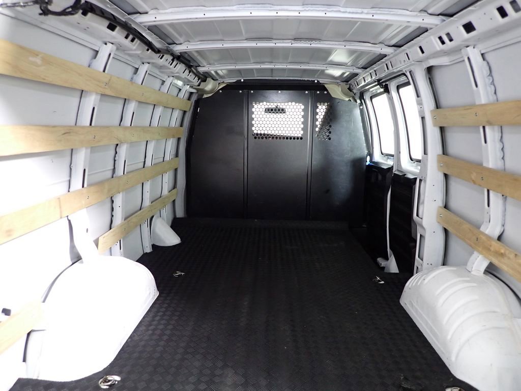 Used 2024 GMC Savana 2500 w/ Driver Convenience Package RWD image 15