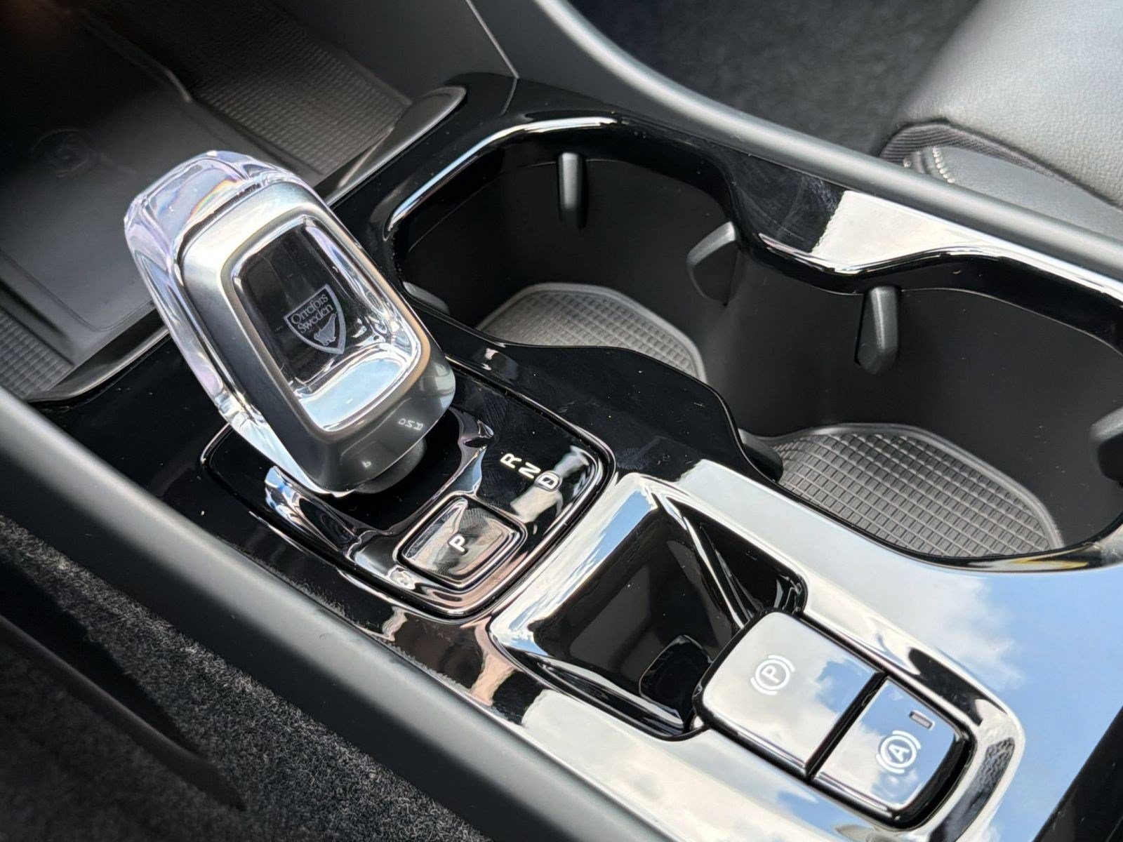 New 2026 Volvo XC40 B5 Plus w/ Climate Package AWD/4WD image 15