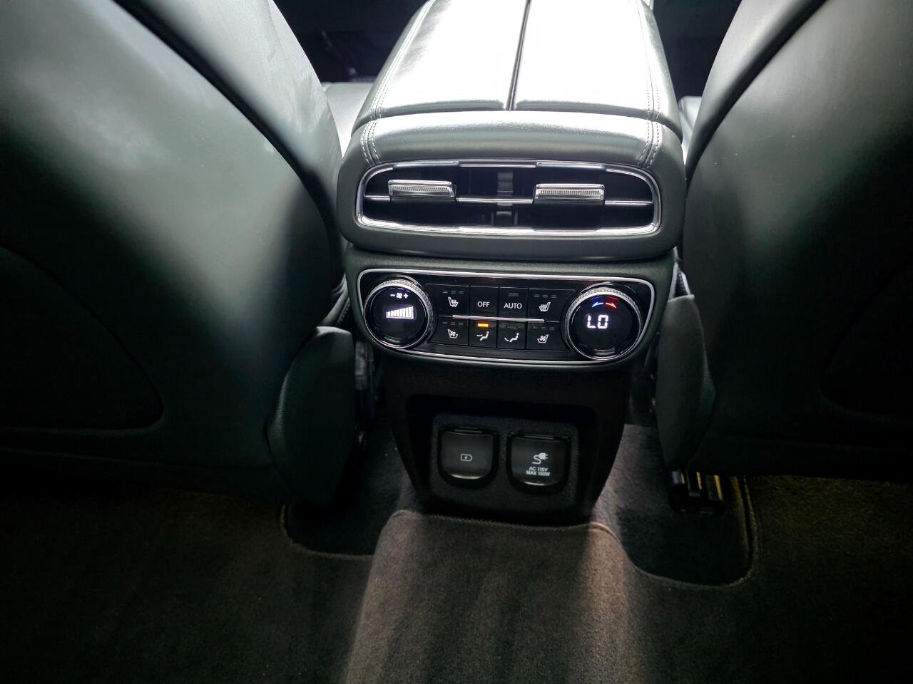 Used 2022 Genesis GV80 3.5T w/ Prestige Matte Package 08 image 25