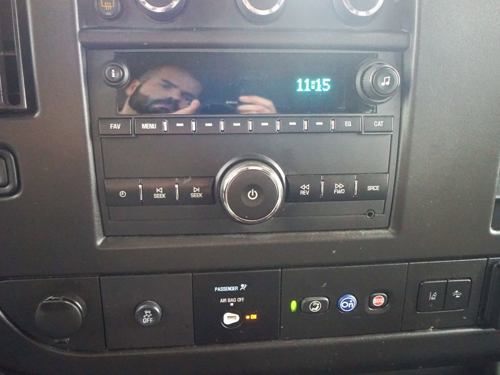 Used 2020 Chevrolet Express 3500 LT w/ LT Preferred Equipment Group image 18