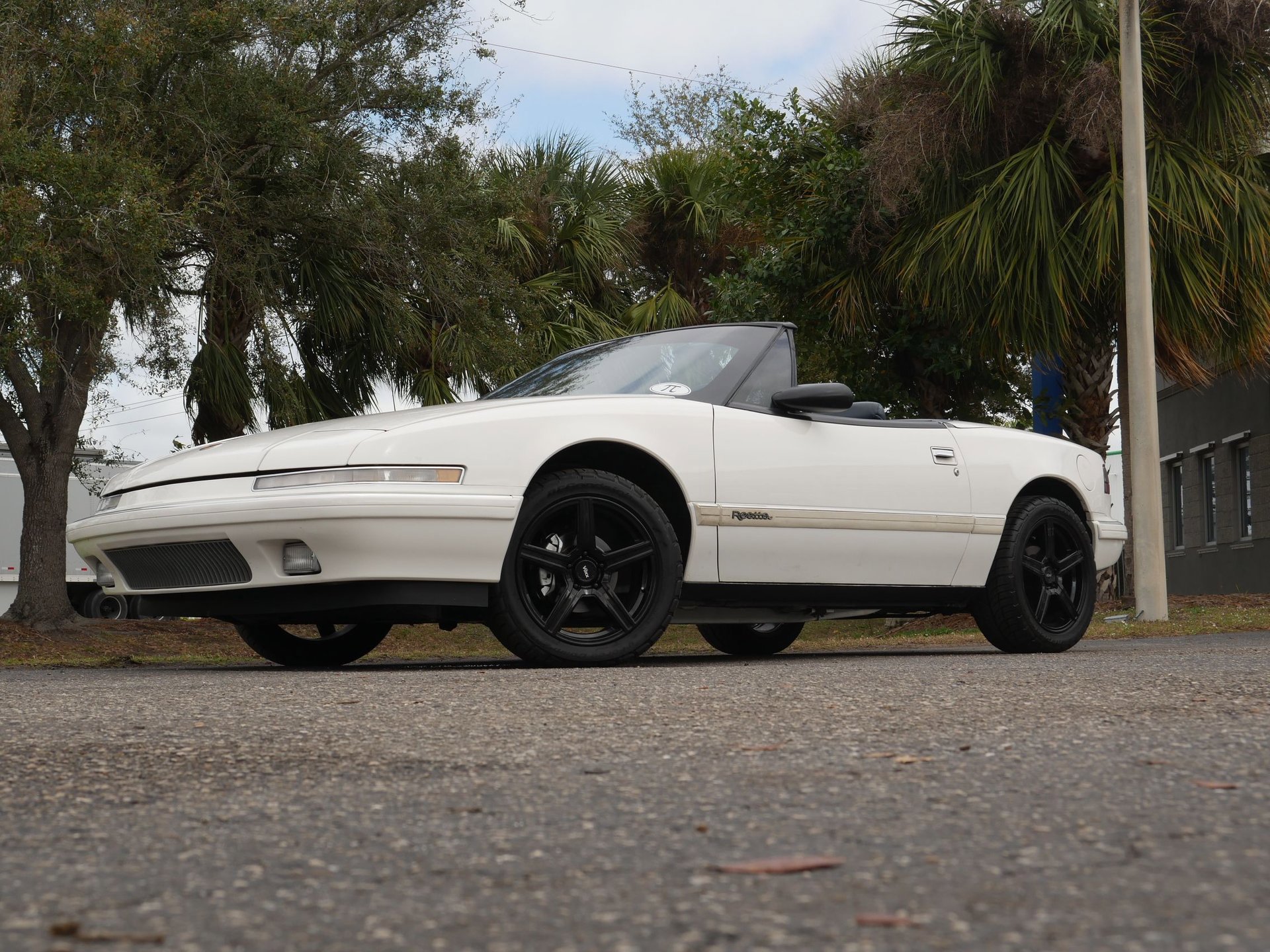 Used 1990 Buick Reatta Convertible image 52
