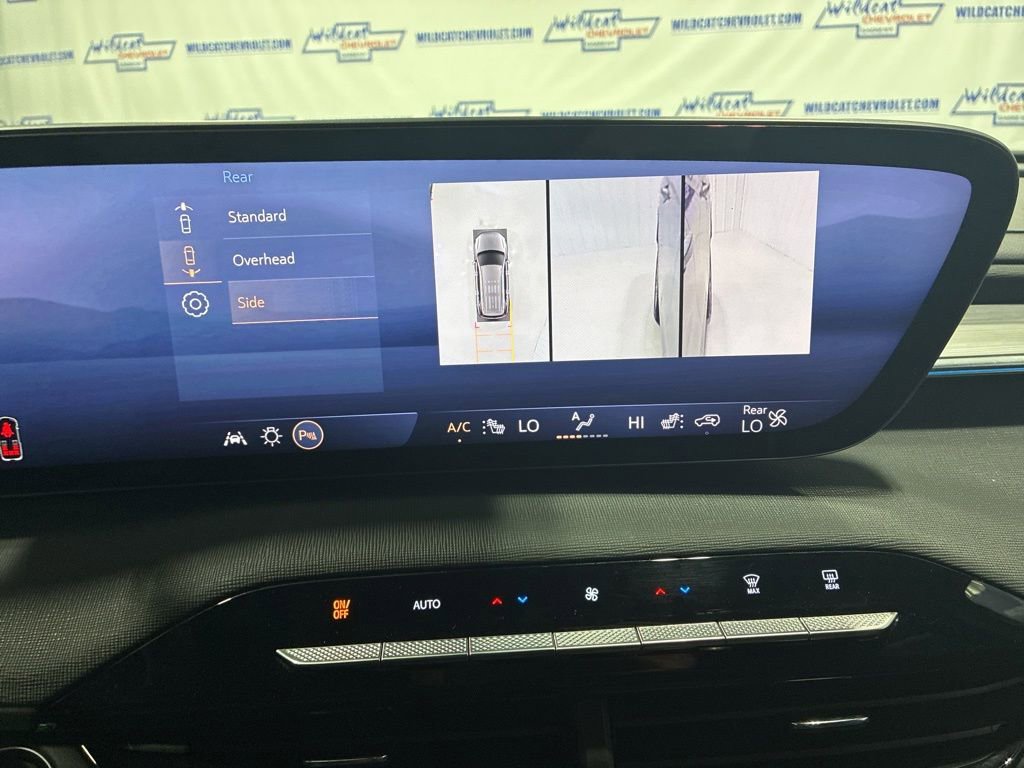 Used 2025 Buick Enclave Preferred AWD/4WD image 42