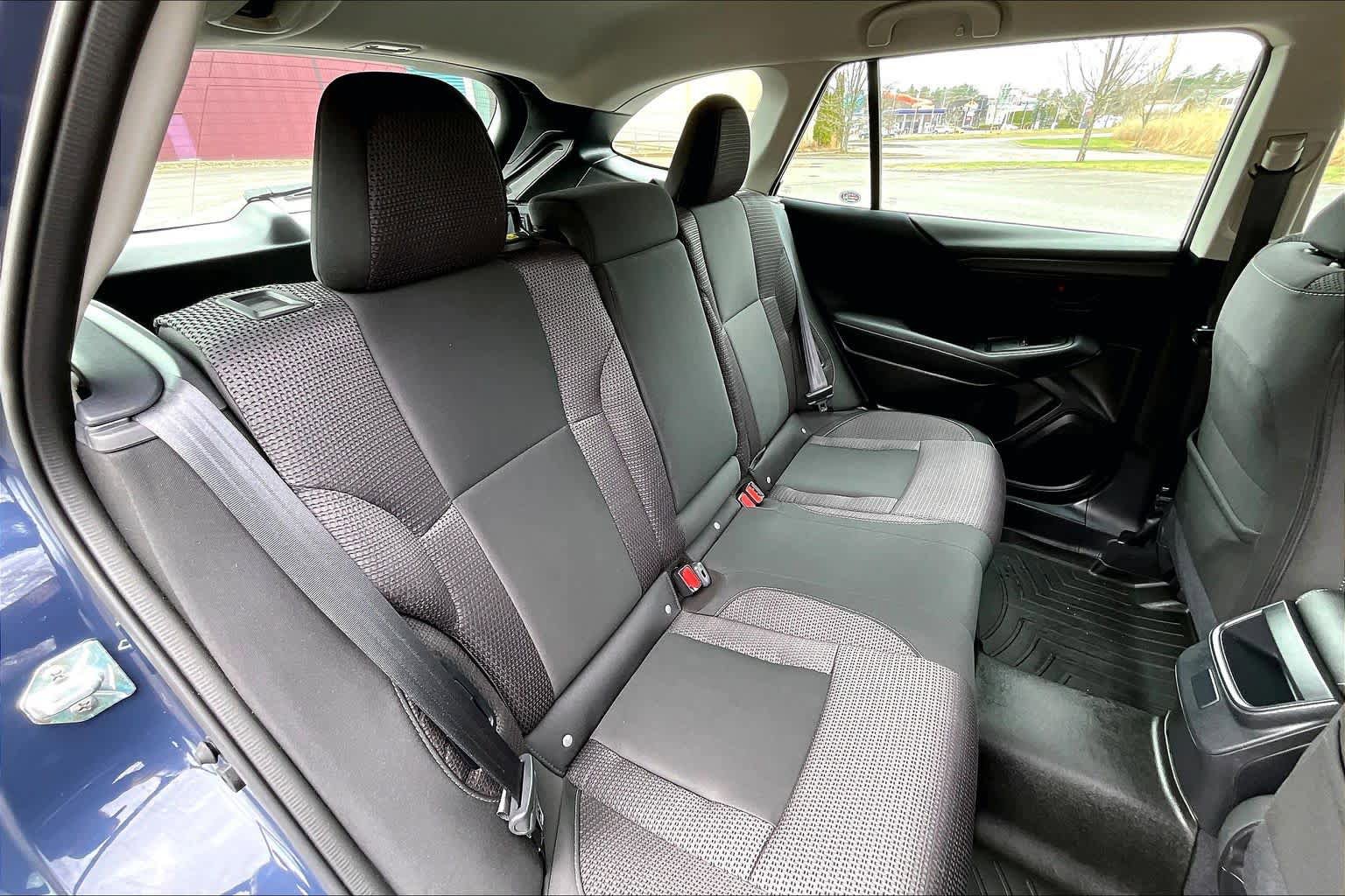 Used 2025 Subaru Outback AWD/4WD image 20