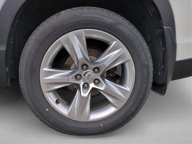 Used 2015 Toyota Highlander Limited image 22
