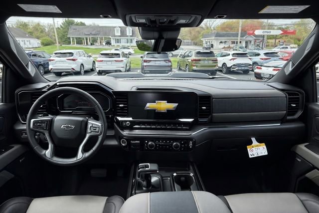 Used 2022 Chevrolet Silverado 1500 ZR2 w/ Technology Package AWD/4WD image 16