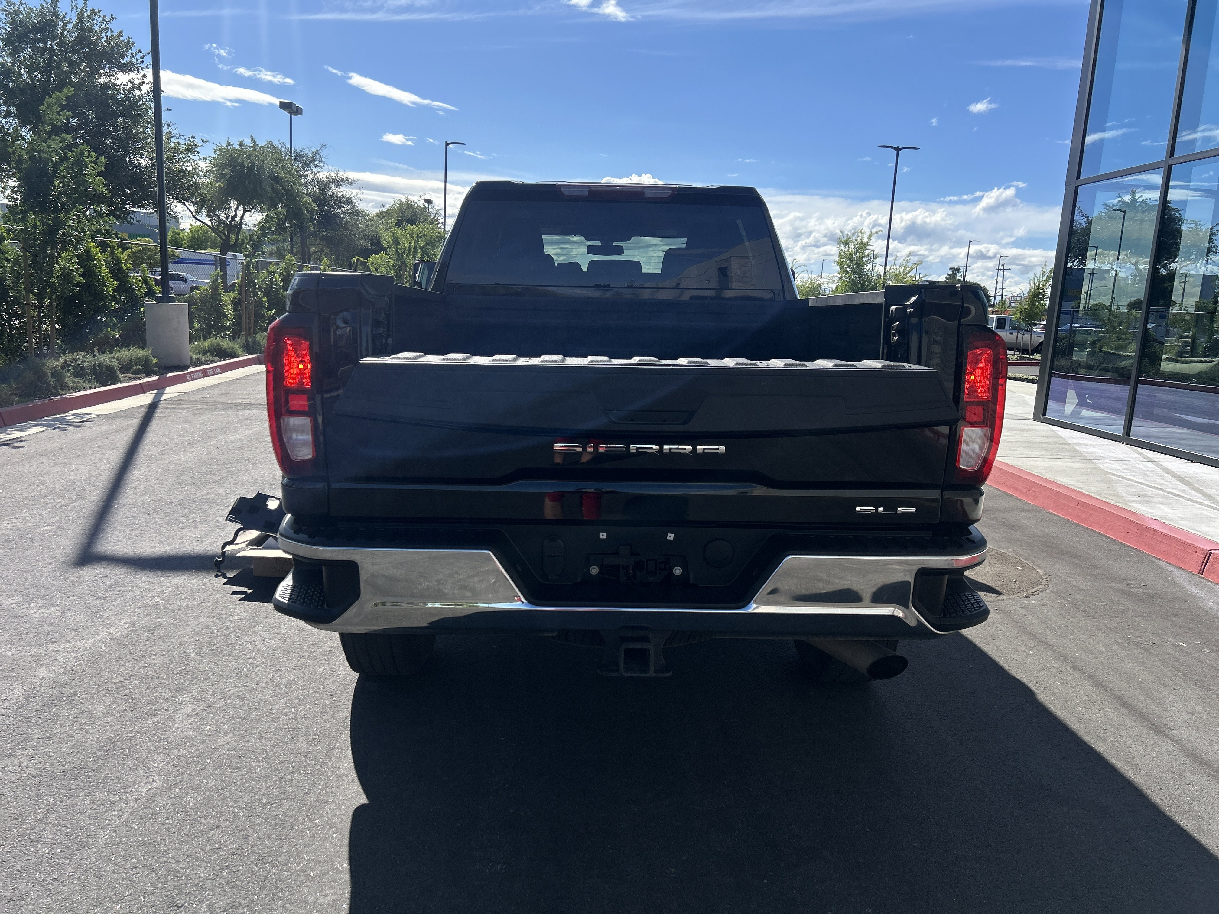 Used 2023 GMC Sierra 2500 SLE w/ SLE Value Package; AWD/4WD image 21